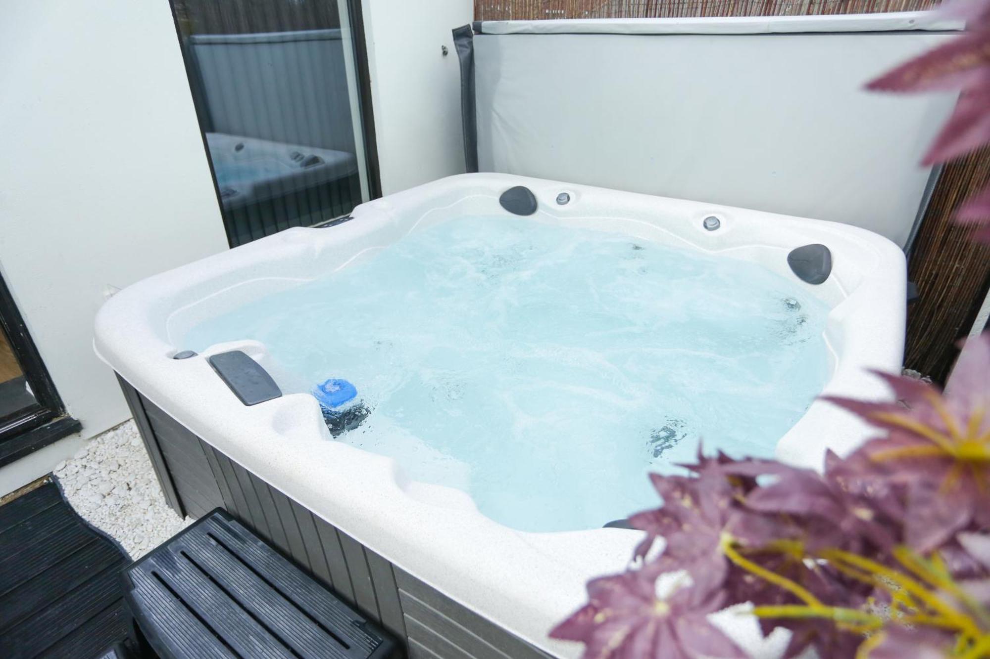 The Broadway Beach House With Hot Tub ハーン・ベイ エクステリア 写真